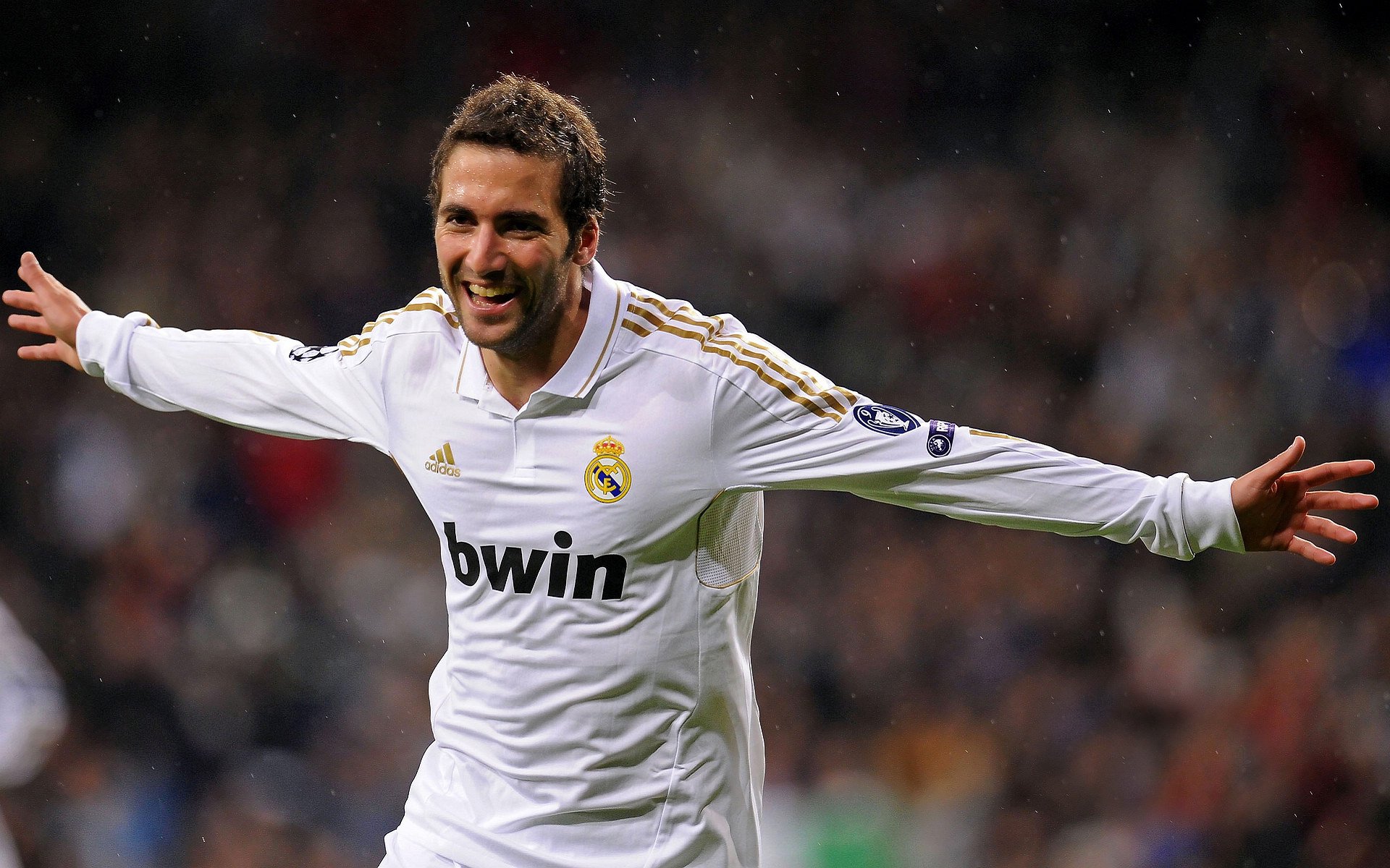 曼联客场挑战伯恩茅斯,胜负难断,曼联对伯恩利的目前比分结果